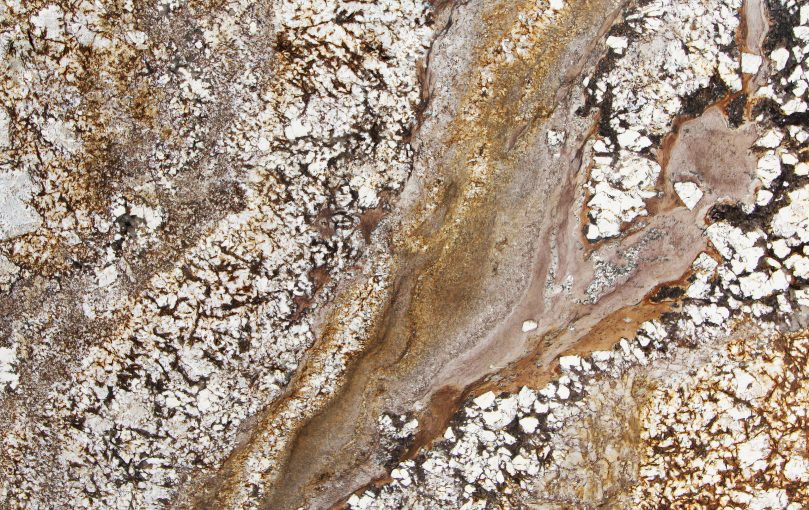 CHOCOLATE RIVER granite