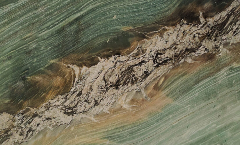 JADE BRAMANTE quartzite